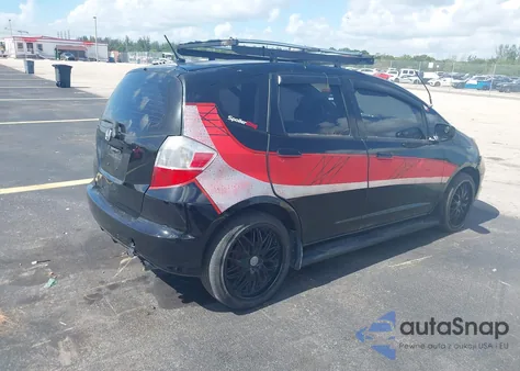 2013 Honda Fit z USA, uszkodzony, nr VIN JHMGE8H37DC037224